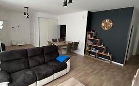 Appartement T4 140 m2 spacieux et calme pour 8 personnes