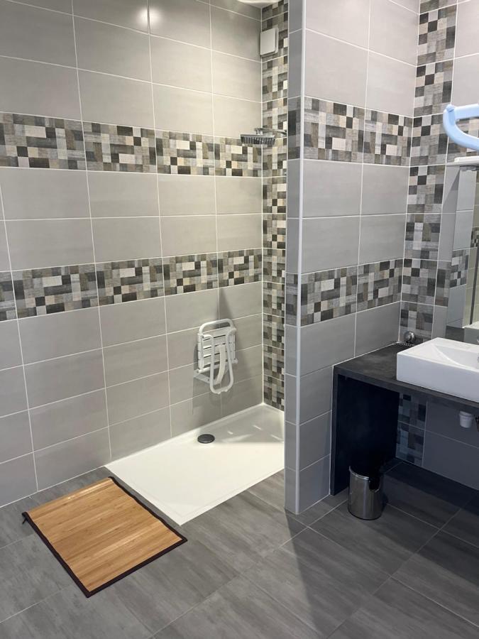 Appartement T4 140 m2 spacieux et calme pour 8 personnes Luz-Saint-Sauveur Extérieur photo